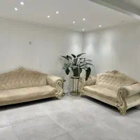 مبل سلطنتی سالم و تمیز