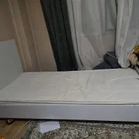 میز تحریر و صندلی و تخت و کمد لباس بچگانه|تخت و سرویس خواب|مشهد, ولیعصر (شهرک غرب)|دیوار