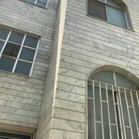 آپارتمان سه طبقه (اجاره به مدرسه)