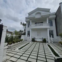 کاخ ویلای جنگلی