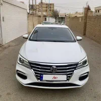 ام جی ۵
