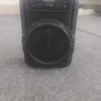 یک عدد اسپیکر شارژی