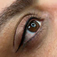 آموزش میکروبلید ابرو و شیدلب و خط چشم