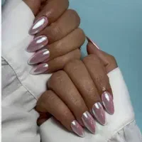 ناخن کار حرفه ای