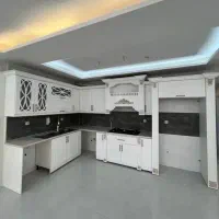 آپارتمان ۱۳۵متری/لوکس/۳خواب/خیابان دانش