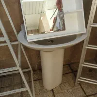 روشویی با آیینه