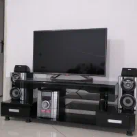 میز تلویزیون شیشه ای