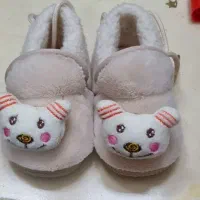 تعدادی پاپوش کودک|کفش و لباس بچه|ری, دیلمان|دیوار