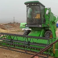 کمباین جاندیر 1055