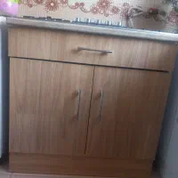 میز در حد نو تمیز