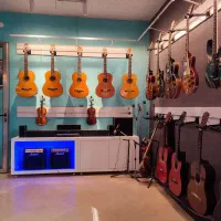 فروشگاه موسیقی|گیتار، بیس، امپلیفایر|اصفهان, شاهزید|دیوار