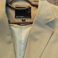 تعدادی پولیورکاموایی دست بافت اسپرت و کت مردانه|لباس|اندیشه, اندیشه فاز ۴|دیوار