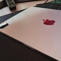 ipad pro 2022|تبلت|لاهیجان, شیشه گران|دیوار