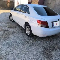 آریو اتومات سفید