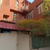 ۱۸۰متری طبقه دوم درشهرری کوچه هادی حسن خانی