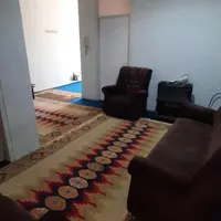 منزل مبله.خانه مسافر.(جای پارک دو ماشین)|اجارهٔ کوتاه‌مدت آپارتمان و سوئیت|شیراز, وحدت|دیوار