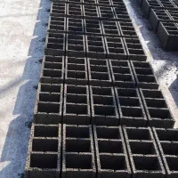 بلوک زن و کارگر ساده