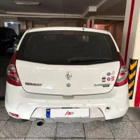 ساندرو ۹۶ بی رنگ سفید