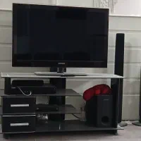 میز تلویزیون شیشه