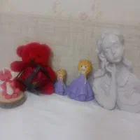 مجسمه دخترانه