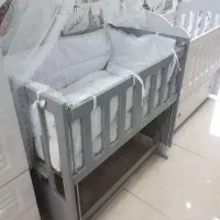 تخت کنارمادر دوسال و چهارسال|تخت و صندلی بچه|تهران, عبدل‌آباد|دیوار