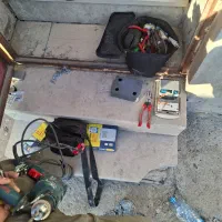 برقکار ، ایفون ، خرده کاری