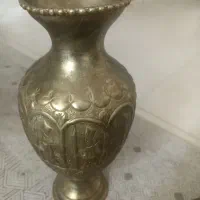 گلدان برنجی وشمعدان برنجی|کلکسیون اشیاء عتیقه|تهران, جمال‌زاده|دیوار