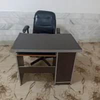 میز کامپیوتر و صندلی چرخدار|میز تحریر و کامپیوتر|قم, انسجام|دیوار