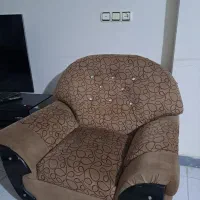 مبل ۷ نفره همراه میز عسلی