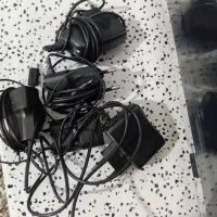 تعدادی شاژکن یکی دوتاش سوزنی نوکیا