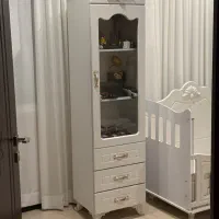 تخت و کمد ویترینی کودک|تخت و سرویس خواب|تهران, حکمت|دیوار