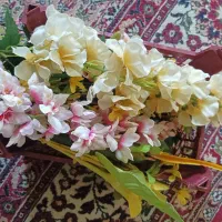 گل مصنوعی سالم