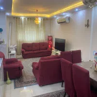 دو خواب ۸۰ متری، استاد معین گلسار