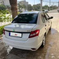 ساینا ۹۸سفید