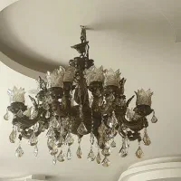 لوستر برنزی یا برنجی بزرگ و زیبا|لوستر و چراغ آویز|اصفهان, ملک‌شهر|دیوار