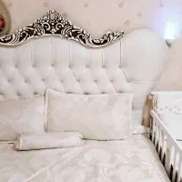 تخت کنار مادر و تخت دونفره