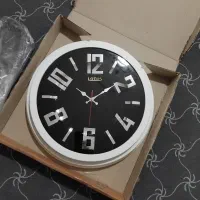 ساعت دیواری