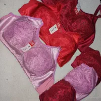 سوتین زیر کتی