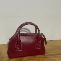 فروش فوری کیف و کوله به علت واگذاری مغازه