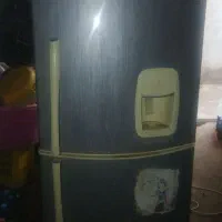 فروش یخچال بعلت کمبودجا