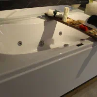 فروش جکوزی لوکس ابعاد 90 در 180 موتور سایلنت