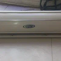 هوا ساز جلو درب فروشگاه