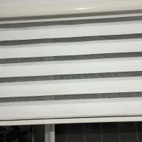 پرده زبرا سفید در حد نو و بسیار تمیز|پرده، رانر، رومیزی|تنکابن, |دیوار