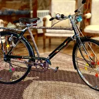 تعدادی د‌وچرخه کلکسیونی عتیقه نو ۲۸ هیرو Hero