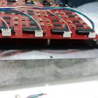 خانم تکنسین الکترونیک