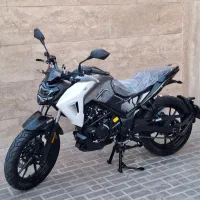 گلکسی ۱۸۰ لاکاغذی
