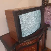 تلویزیون سالم قدیمی