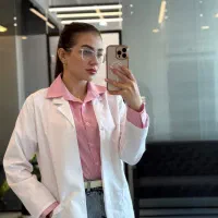 مدل برای تزریق فیلر و بوتاکس