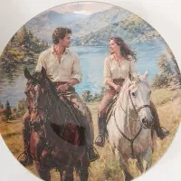 یک جفت بشقاب دیوار کوب ست هم (نو)