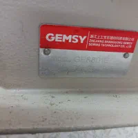 چرخ خیاطی راسته در حدنو سالم|چرخ خیاطی و ریسندگی|مشهد, سرافرازان|دیوار